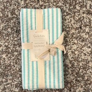 Napkins. Sur La Table 100% cotton dinner napkins. NWT